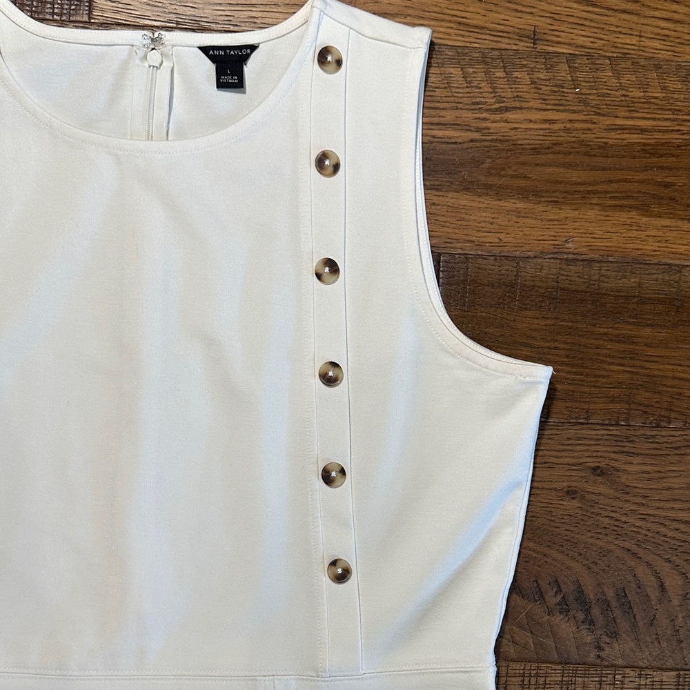Ann Taylor White Sleeveless Blouse with Button Accents - Picture 3 of 4